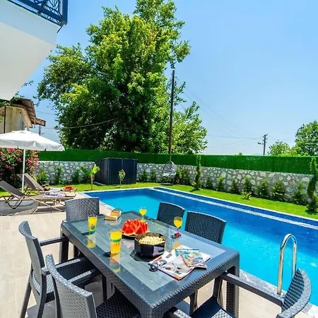 Hotel Rmg 1 *